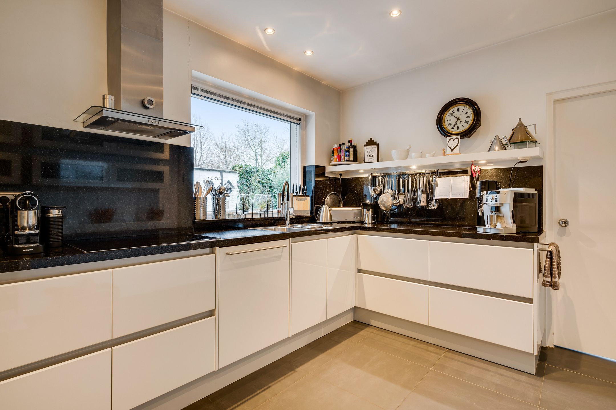 Foto 3 van Pastoor Arnold Somyasingel 10