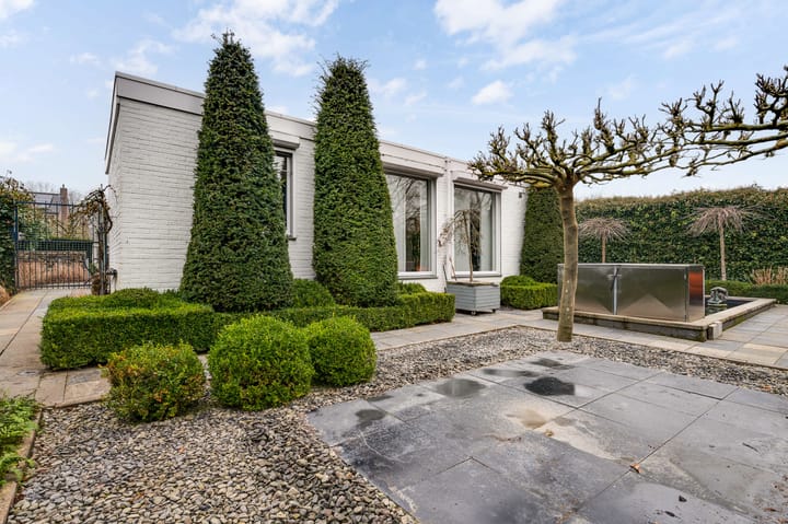 Foto 23 van Pastoor Arnold Somyasingel 10