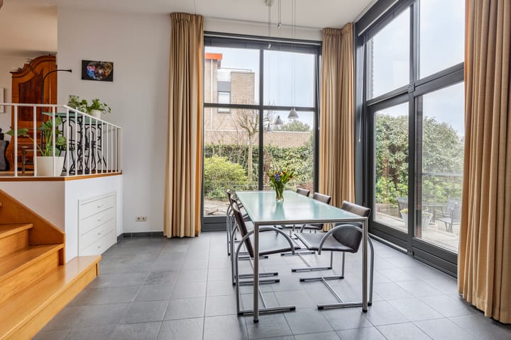 Foto 2 van Margarethaweg 14