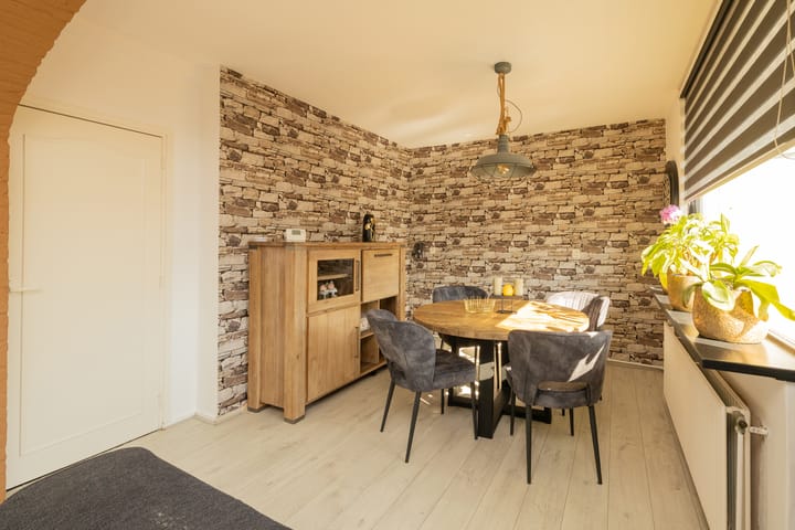 Foto 15 van Rijnvaartweg 16