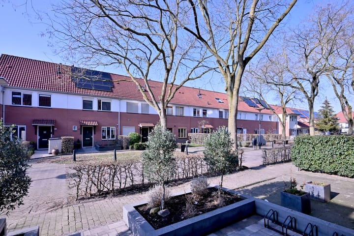 Foto 30 van Versteegstraat 21