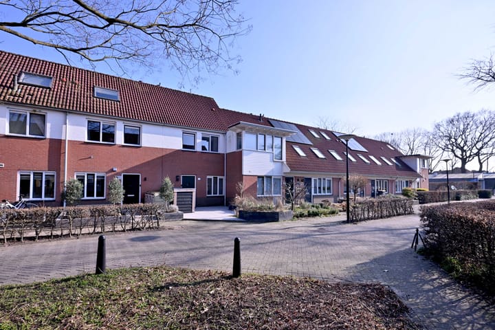 Foto 32 van Versteegstraat 21