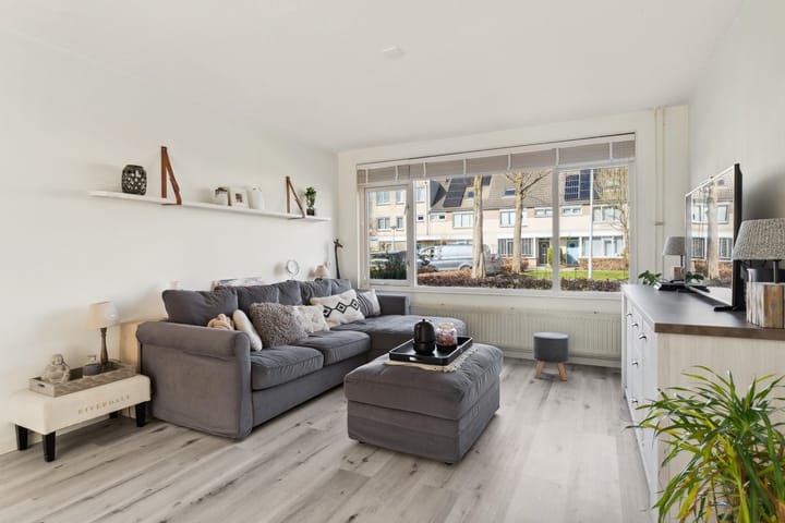 Foto 2 van Lotusbloemweg 16