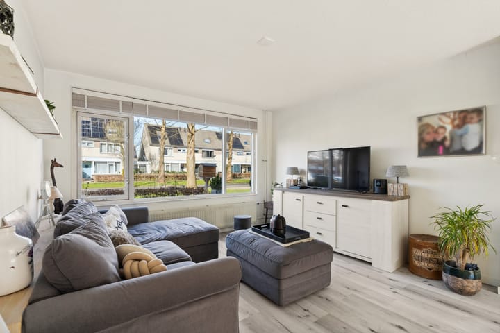 Foto 8 van Lotusbloemweg 16