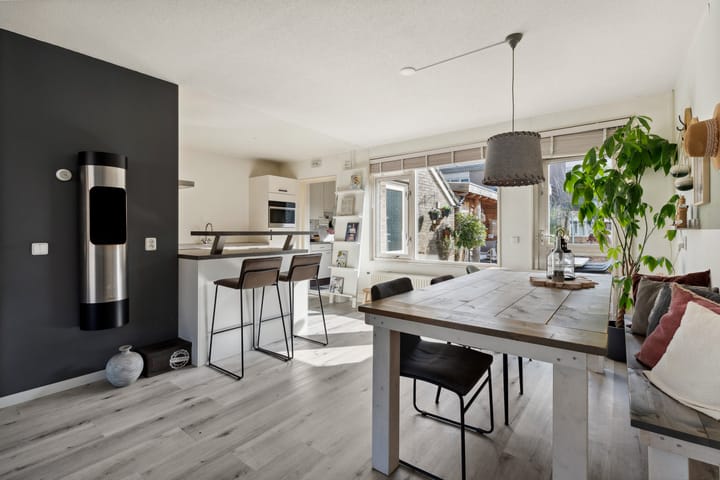 Foto 11 van Lotusbloemweg 16