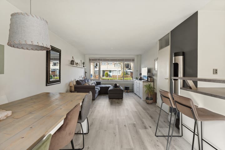 Foto 19 van Lotusbloemweg 16