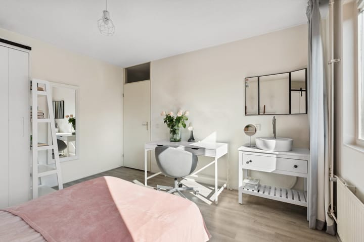 Foto 23 van Lotusbloemweg 16