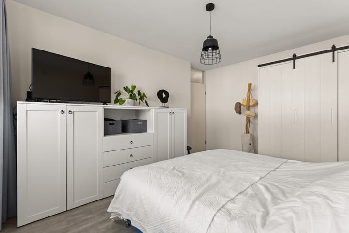 Foto 25 van Lotusbloemweg 16