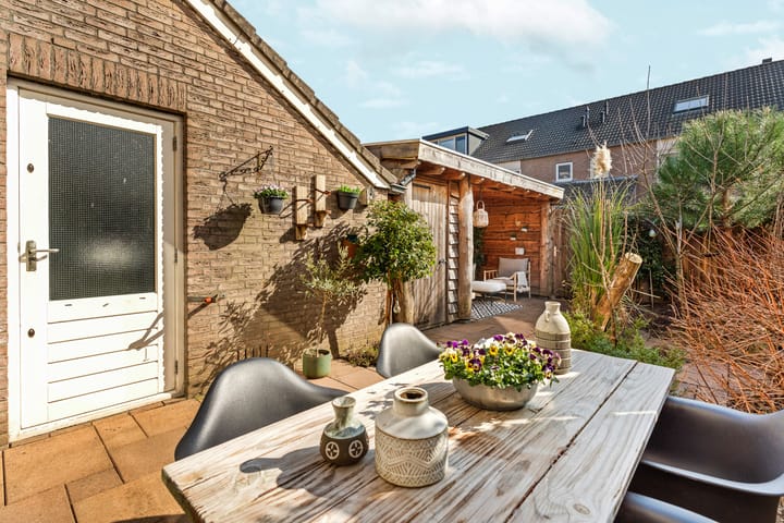 Foto 35 van Lotusbloemweg 16