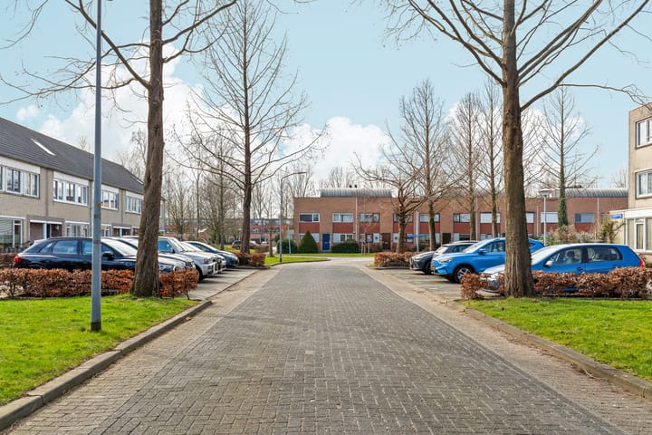 Foto 41 van Lotusbloemweg 16