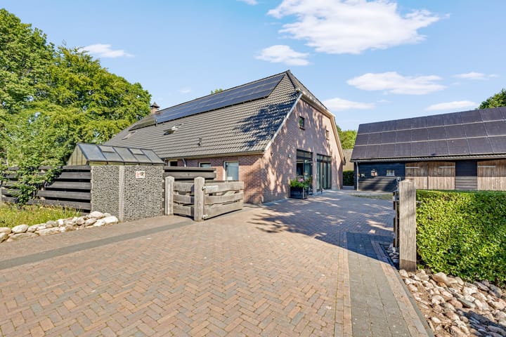 Foto 3 van Rolderstraat 2