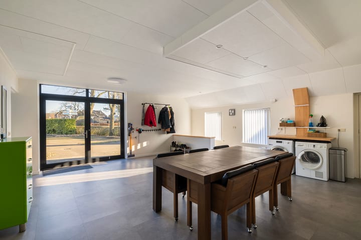 Foto 28 van Rolderstraat 2