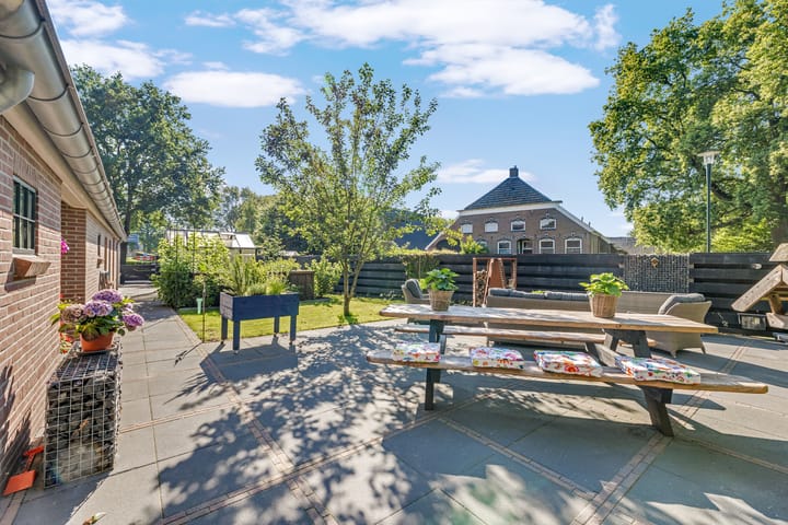 Foto 47 van Rolderstraat 2