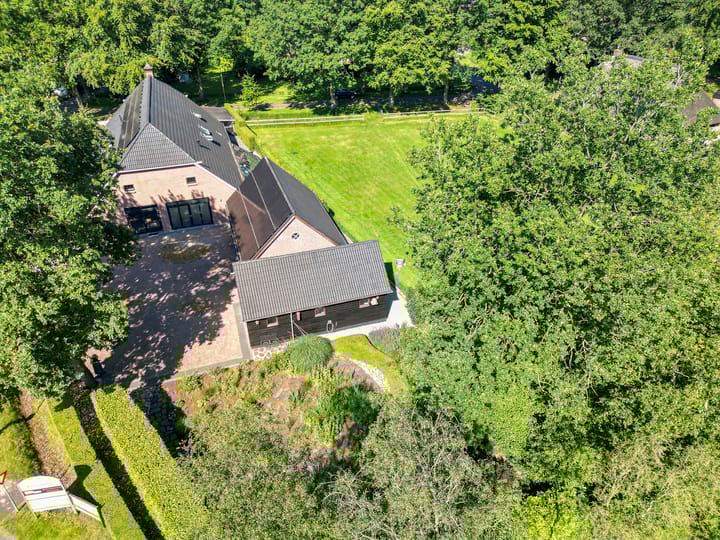 Foto 57 van Rolderstraat 2