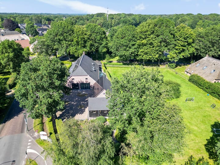 Foto 58 van Rolderstraat 2