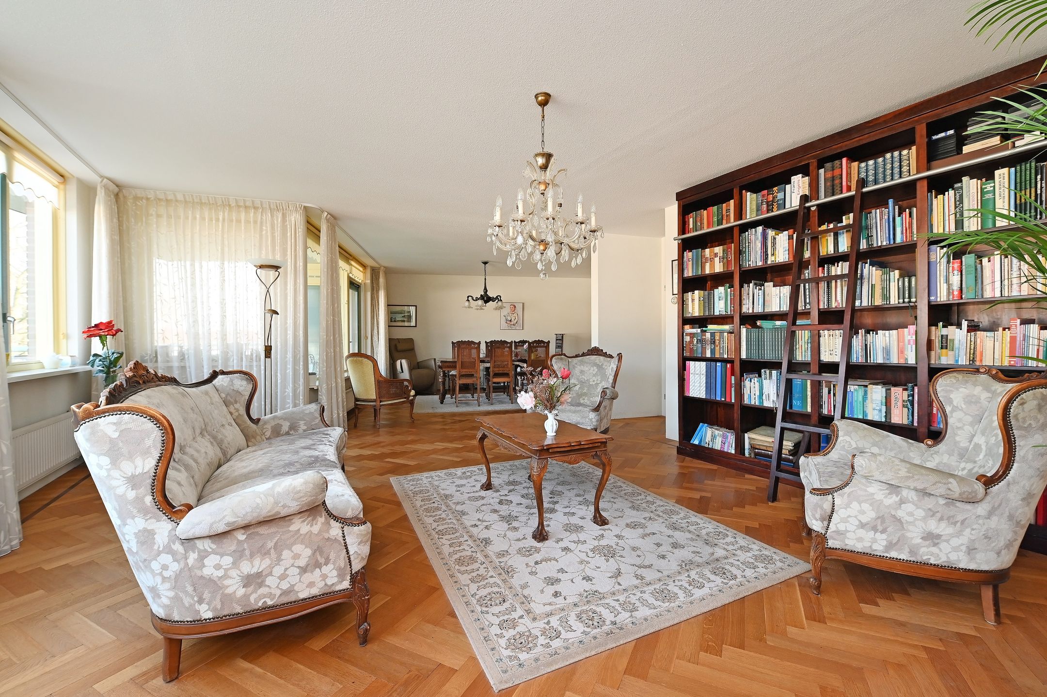 Foto 12 van Meidoornlaan 72