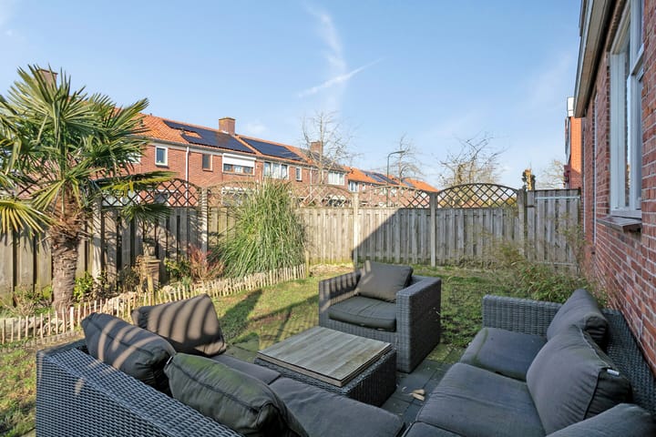 Foto 38 van Koningin Beatrixstraat 2