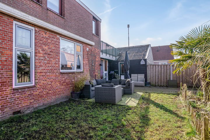 Foto 39 van Koningin Beatrixstraat 2