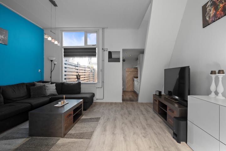 Photo 7 of Wilhelminastraat 15