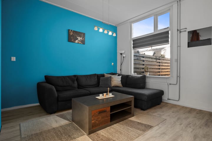 Photo 10 of Wilhelminastraat 15