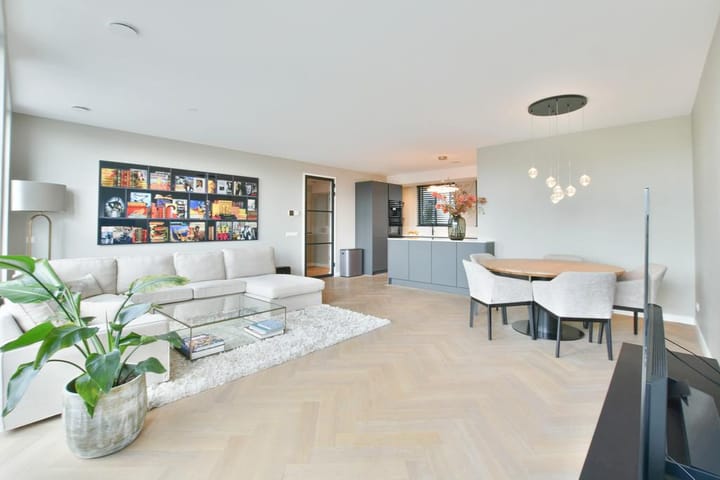 Photo 3 of VOC-kade 152