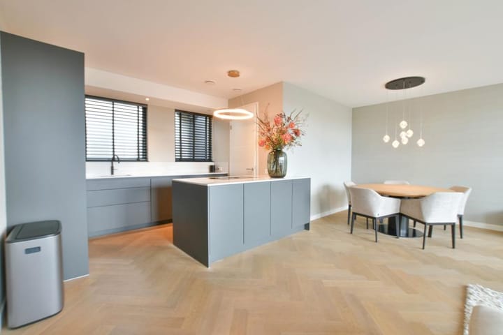 Photo 4 of VOC-kade 152