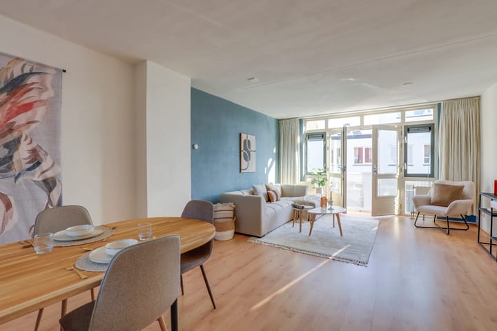 Foto 8 van Johannes Uitenbogaertstraat 30