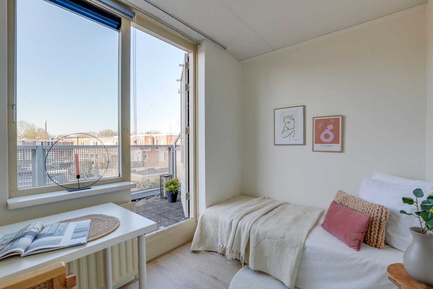 Foto 25 van Johannes Uitenbogaertstraat 30