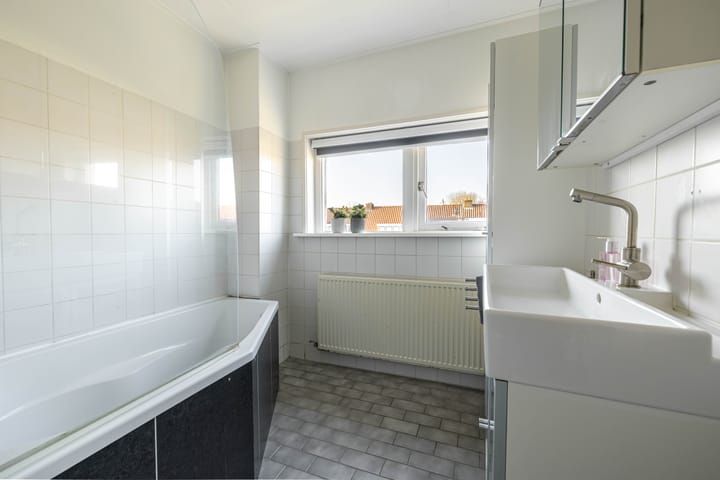 Foto 36 van Waling Dijkstrastraat 7