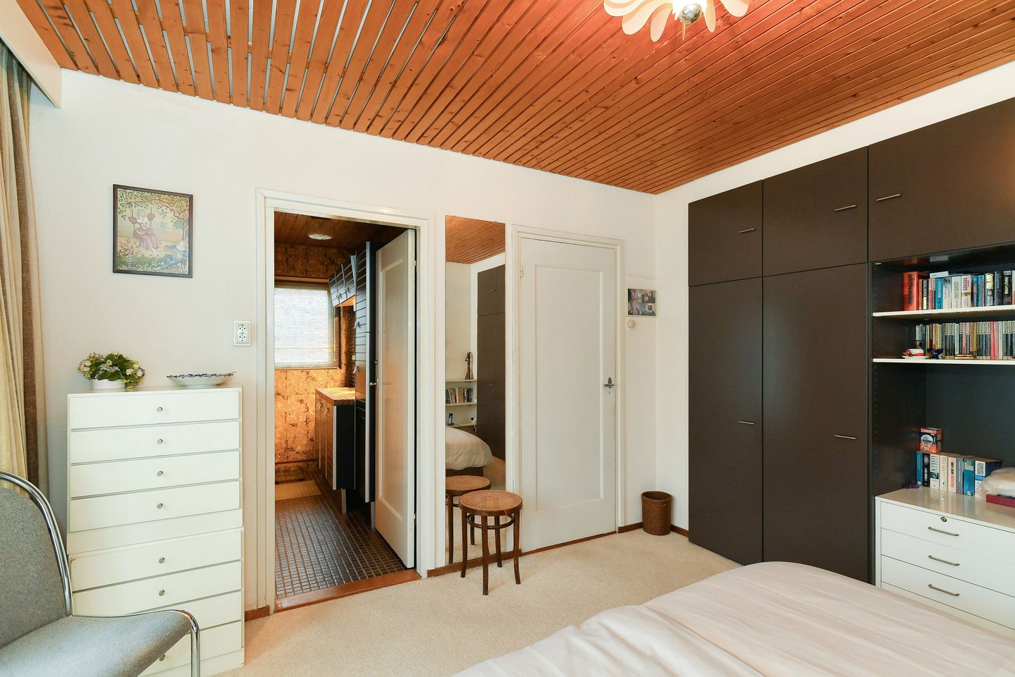 Photo 20 of Albert Cuypstraat 17