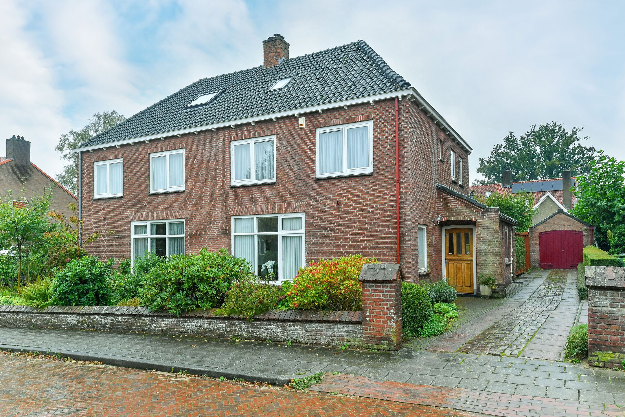Photo 33 of Albert Cuypstraat 17