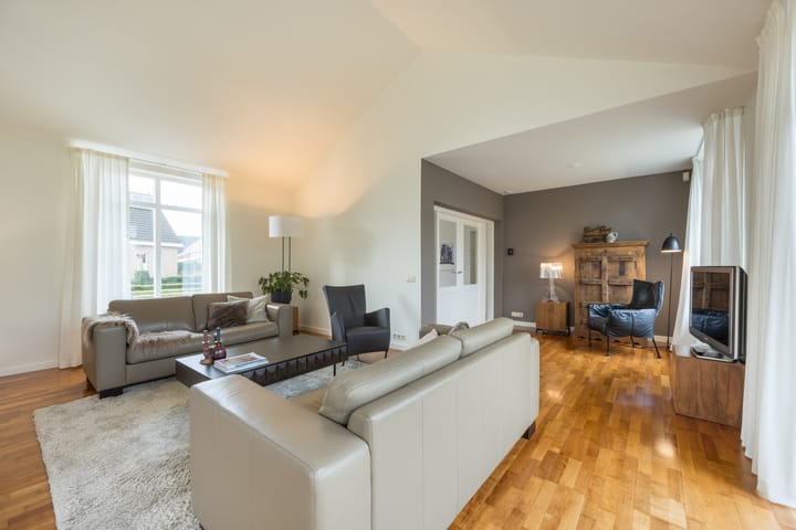 Foto 7 van Burg Thijssenstraat 31