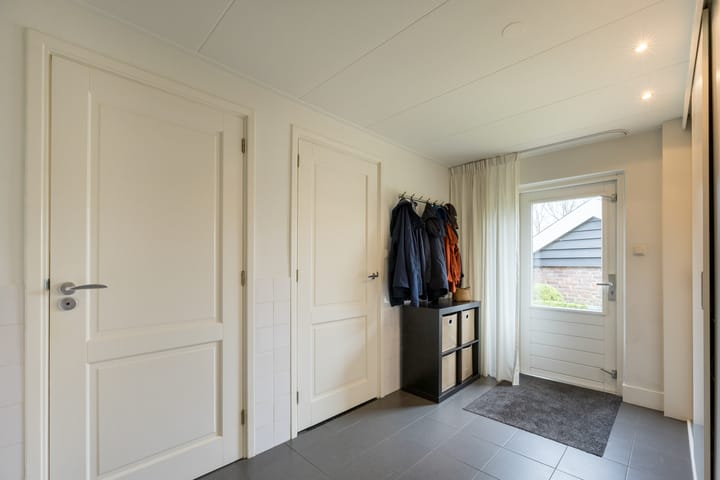 Foto 17 van Burg Thijssenstraat 31