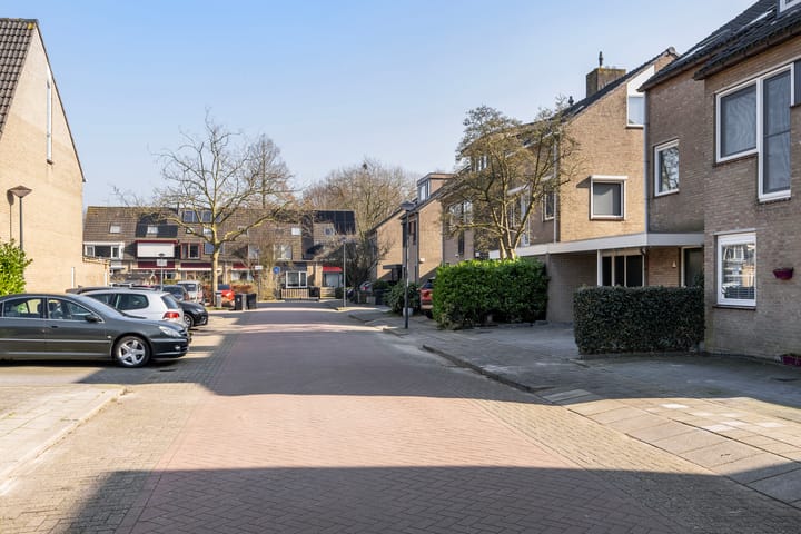 Foto 43 van Heijermansplein 7-A