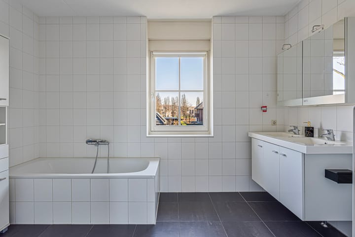 Foto 4 van Laakboulevard 310