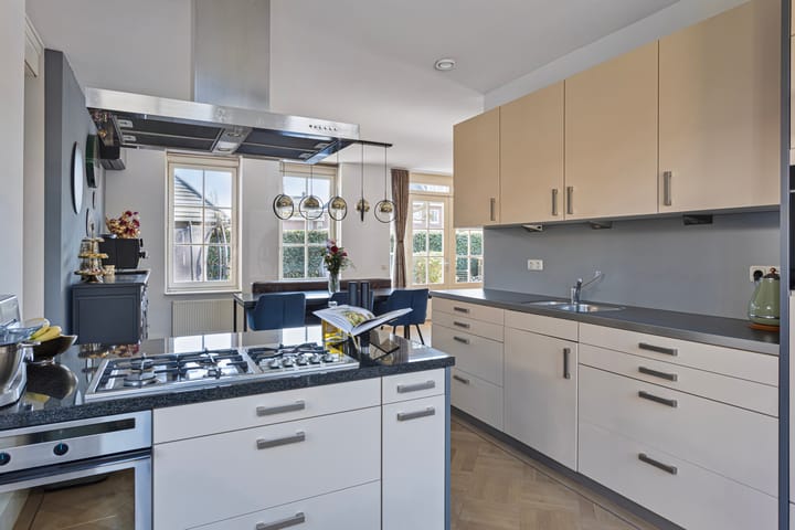 Foto 20 van Laakboulevard 310