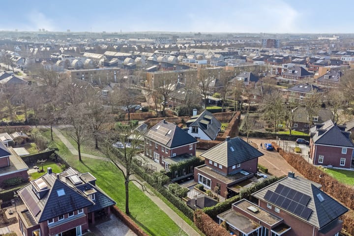 Foto 62 van Laakboulevard 310