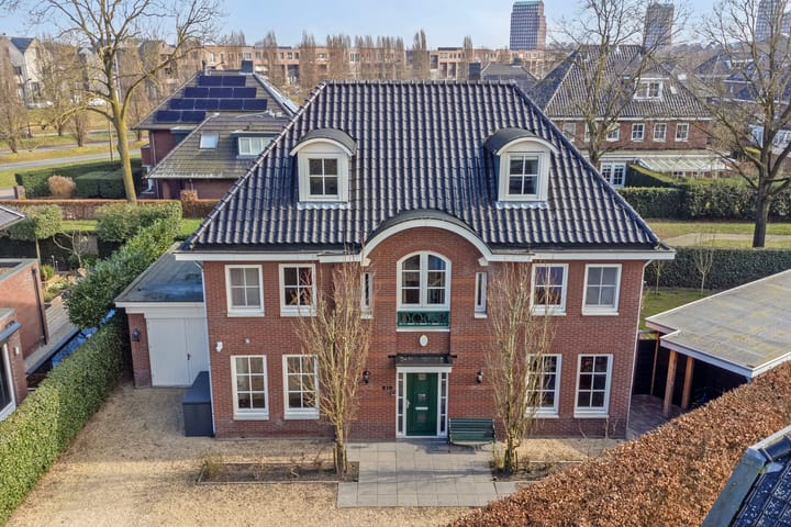 Foto 65 van Laakboulevard 310