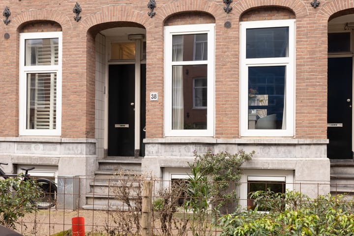 Foto 2 van Van Oldenbarneveldtstraat 38-H