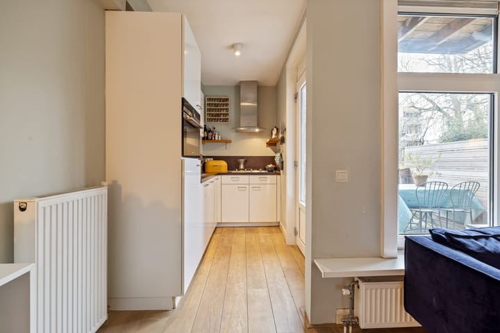 Foto 10 van Van Oldenbarneveldtstraat 38-H