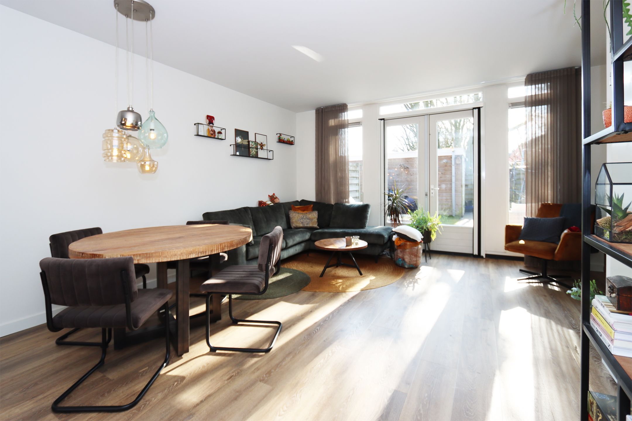 Foto 12 van Bezembinder 50