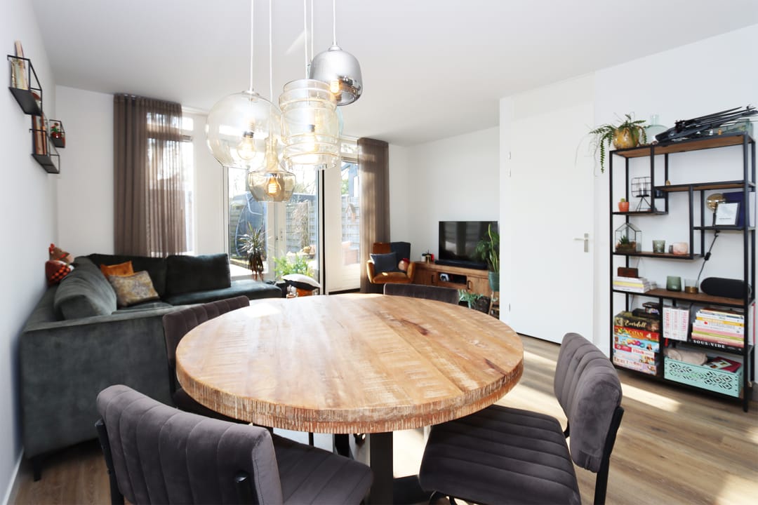 Foto 13 van Bezembinder 50