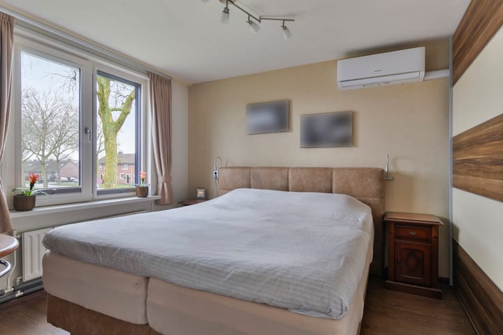 Photo 13 of Ouverturelaan 51