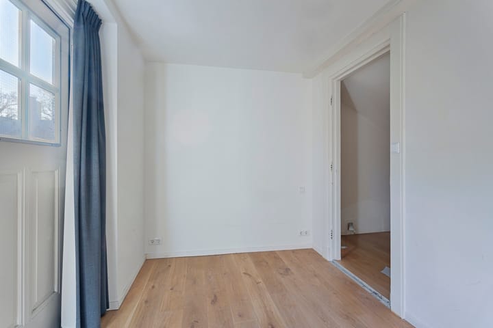 Photo 9 of Bankastraat 42-E