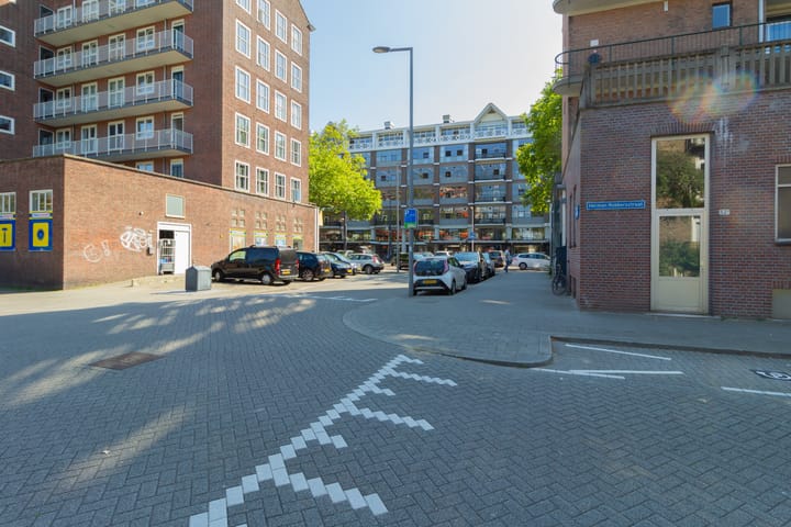 Foto 29 van Herman Robbersstraat 54-C