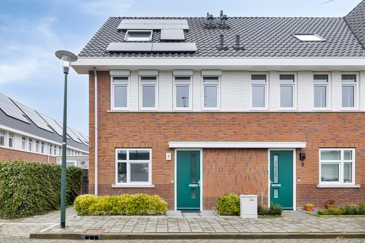 Foto 1 van Houtblazersstraat 1