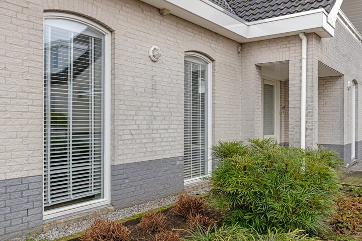 Photo 56 of Gareel 30