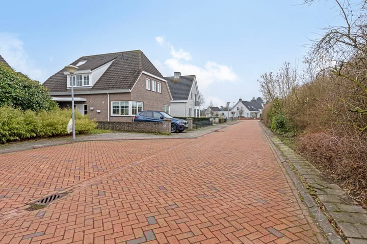 Photo 57 of Gareel 30