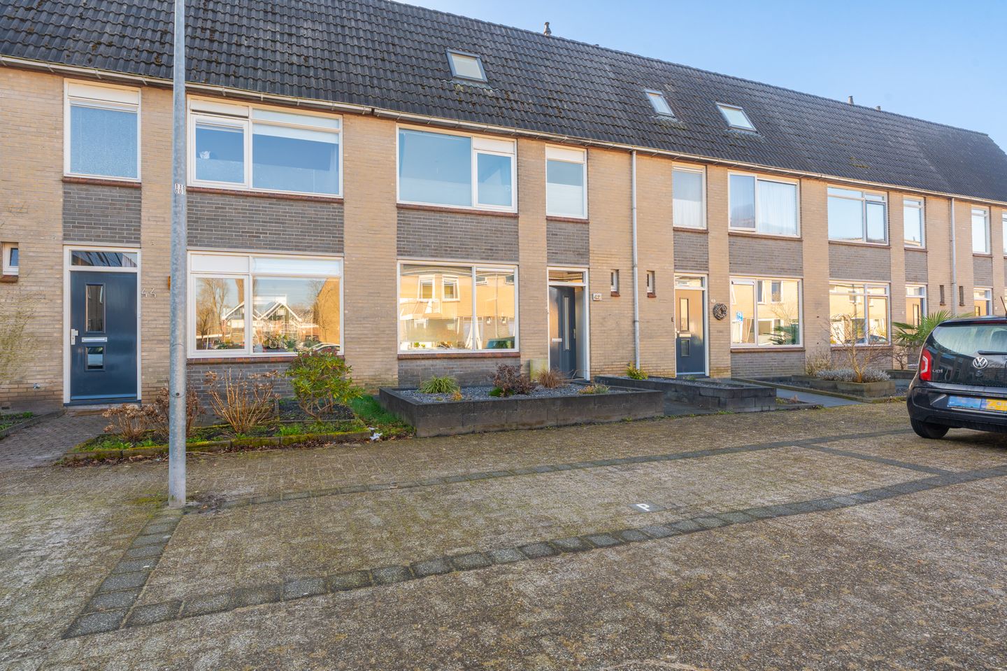 Photo 5 of Komeet 42