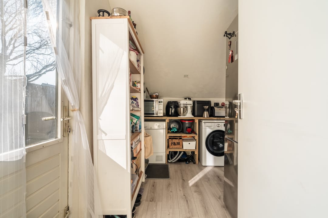 Photo 22 of Komeet 42